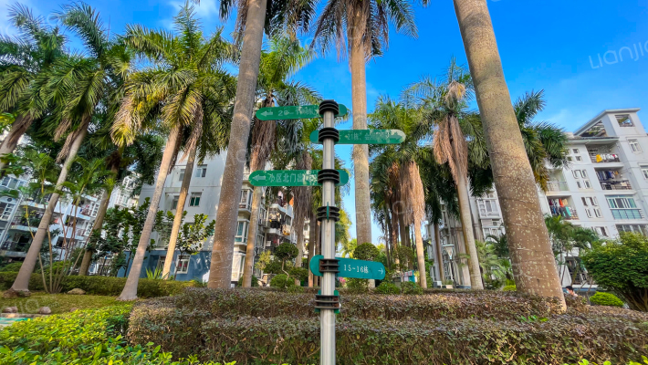 丰泽湖山庄外景图