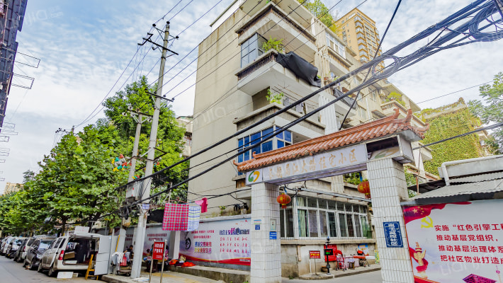 长航局江大路住宅小区外景图