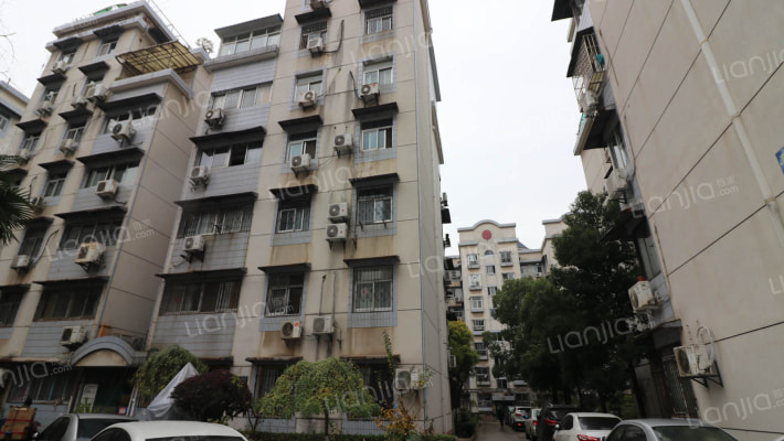 海虹公寓外景图