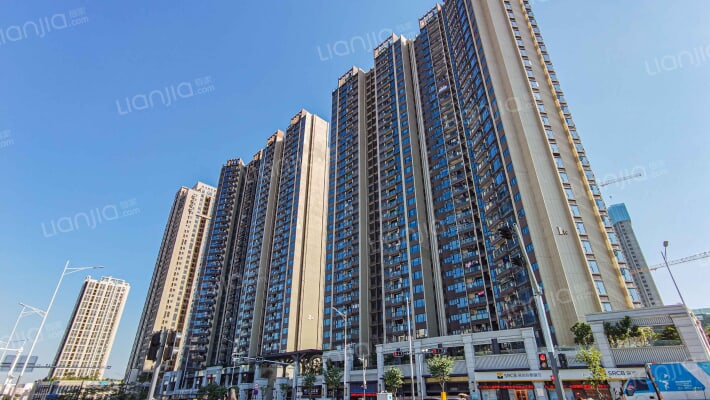 华盛峰荟名庭外景图