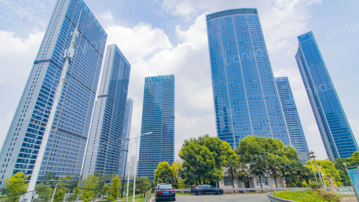 绿城金地凤起听澜外景图