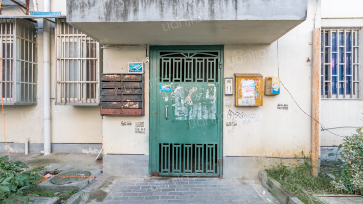 润达新村外景图