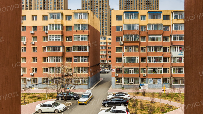 财专小区外景图