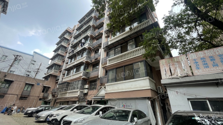 解放大道125号外景图