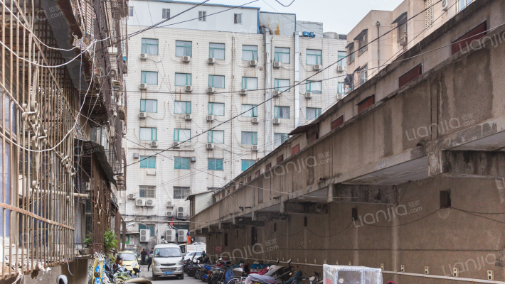 文化路84号院外景图