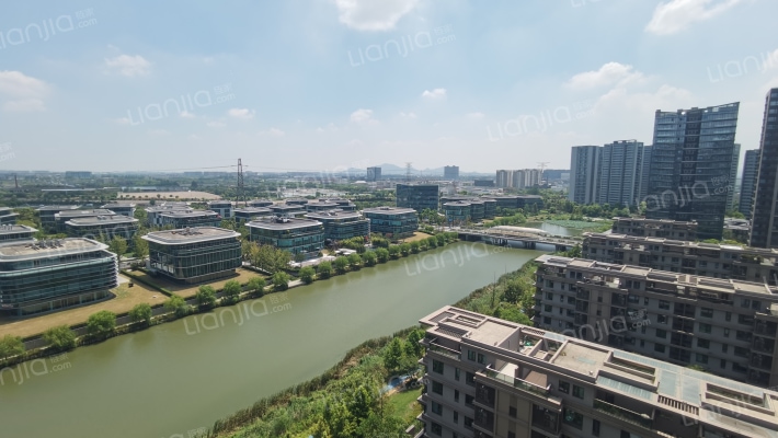 前湾国际社区中区外景图