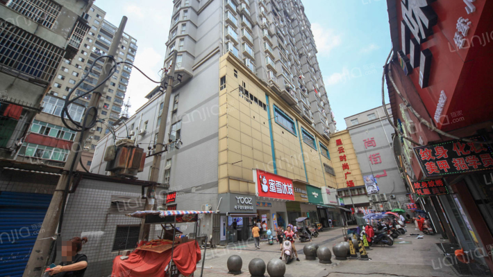 星云峰尚外景图