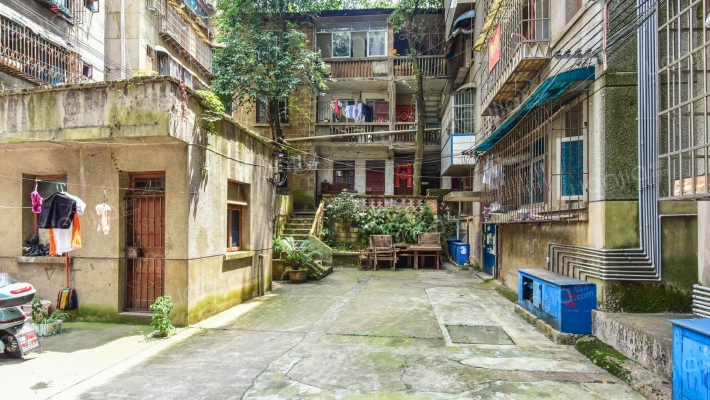 三民巷1号教委宿舍外景图