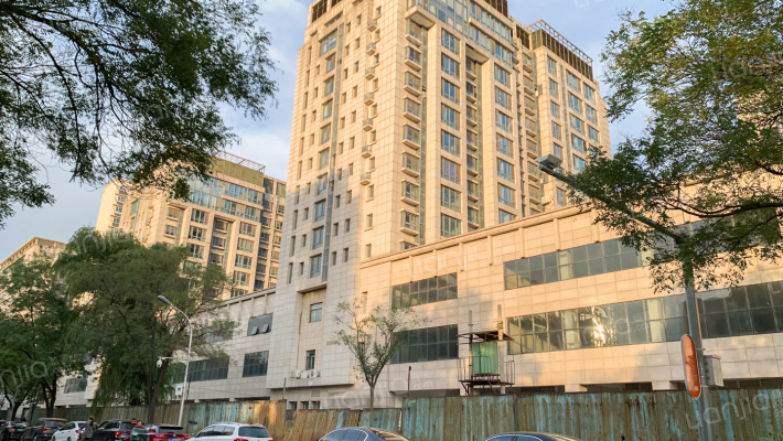 戛纳35号院外景图