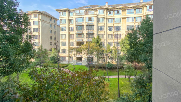 绿地乔治庄园外景图