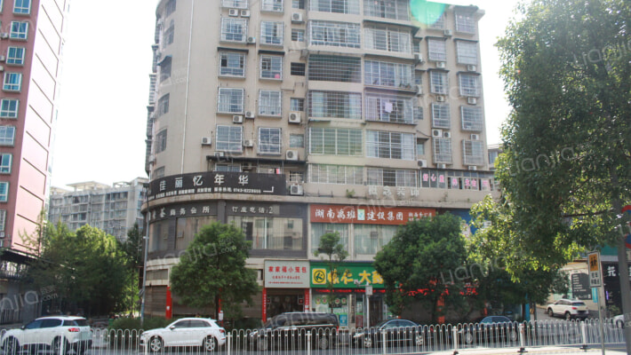 中央花园外景图