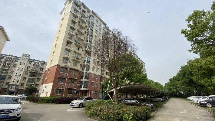 白云花园外景图