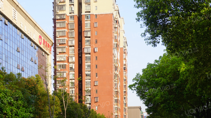 鼎丰前城外景图