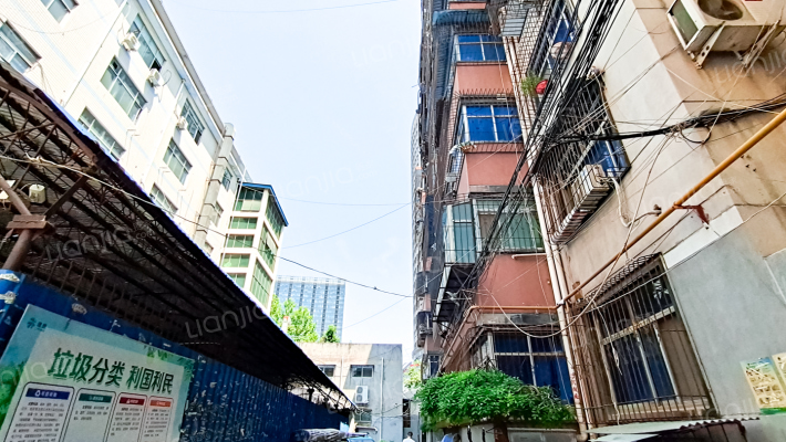 金银村小区外景图