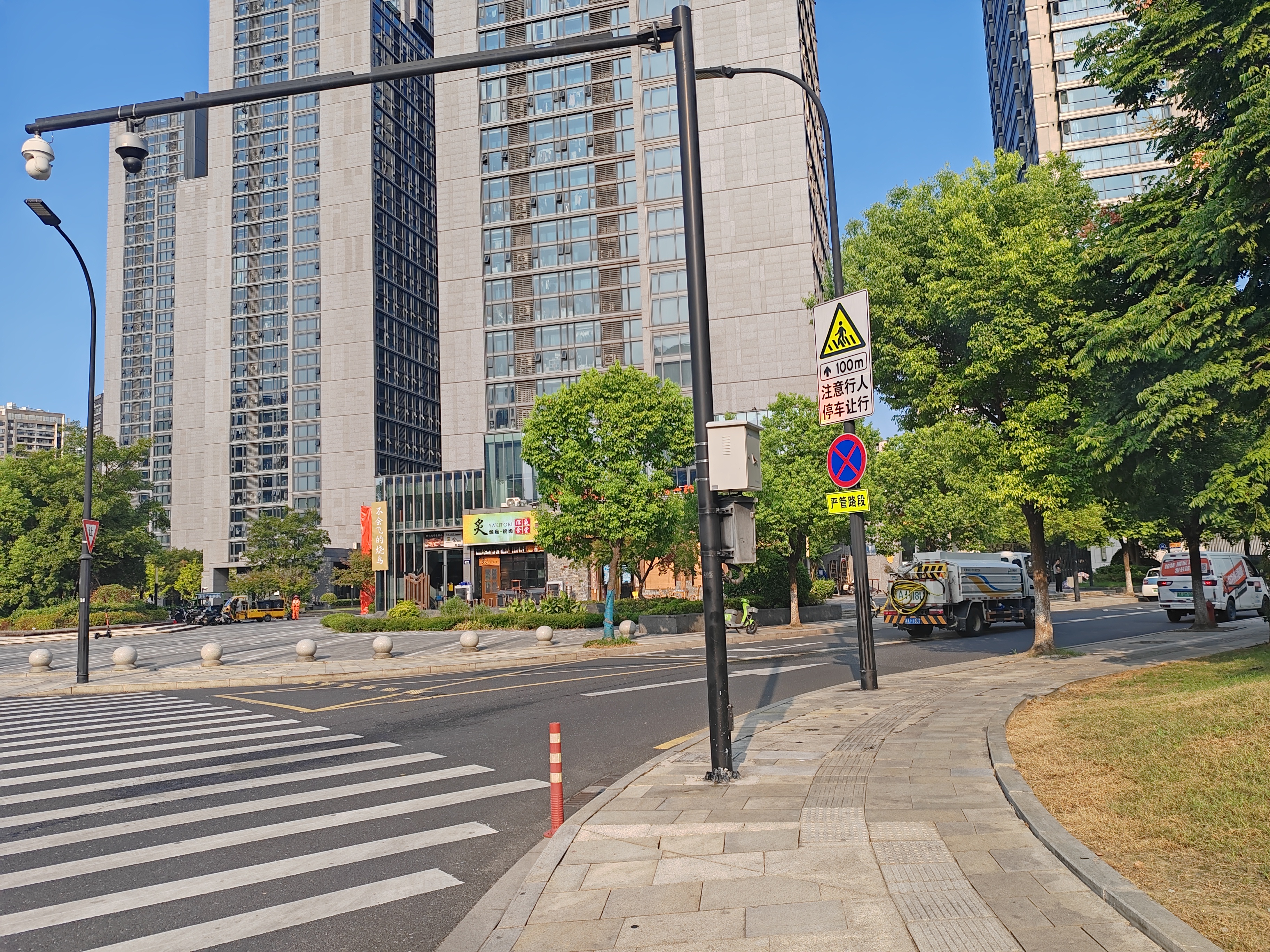 都会山小区实景 2