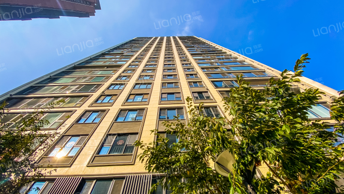 融创长江映外景图