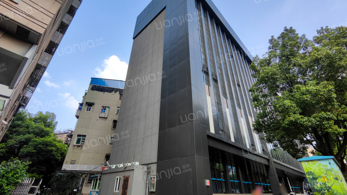 体育馆路1到100号外景图