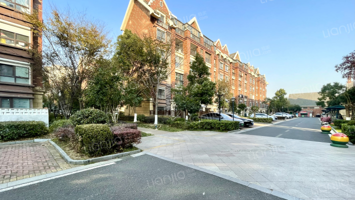 红豆清华苑外景图