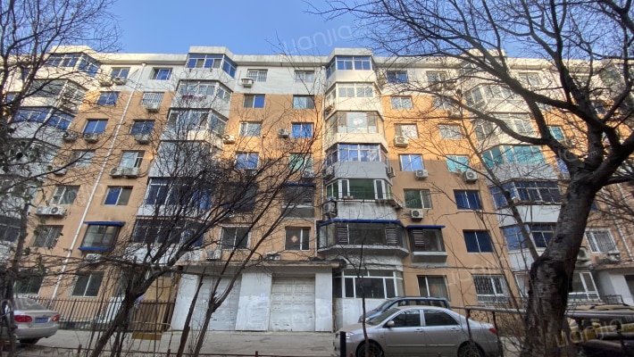 华山路小区外景图