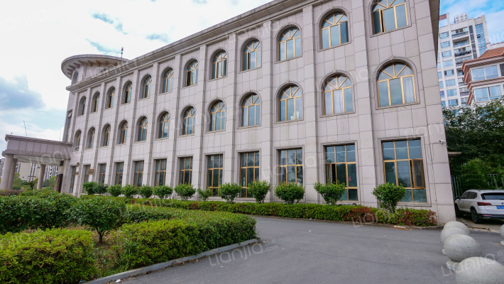 瑶湖豪宅外景图