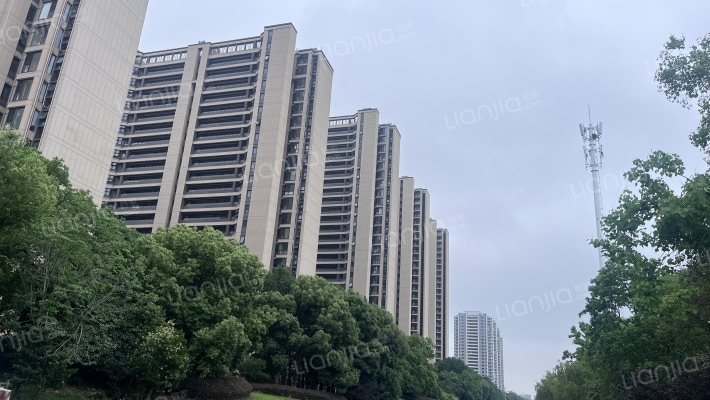 恒力健康城外景图