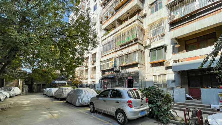 西一路物资局家属院外景图