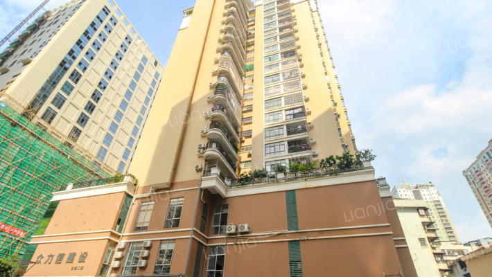 华怡大厦外景图