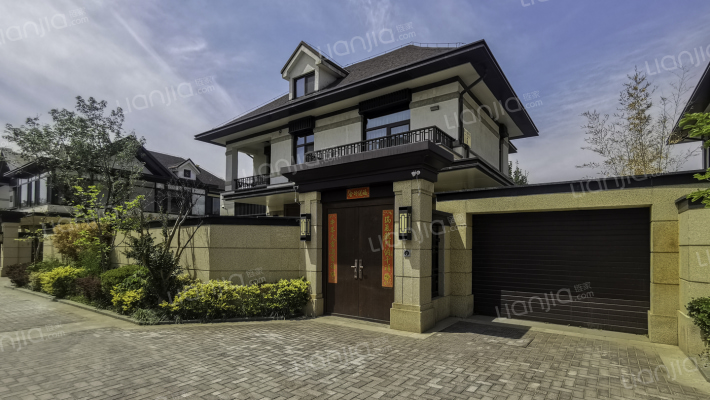 天鸿颐景别墅外景图