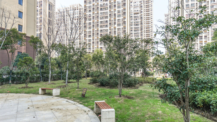 雀梅花园外景图