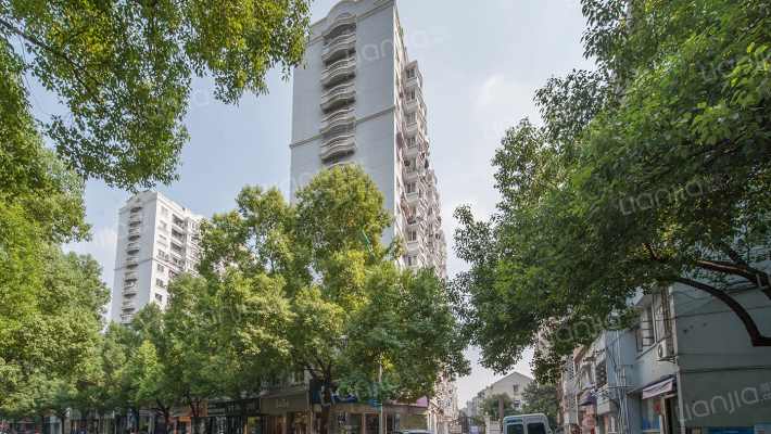 万向城市花园外景图