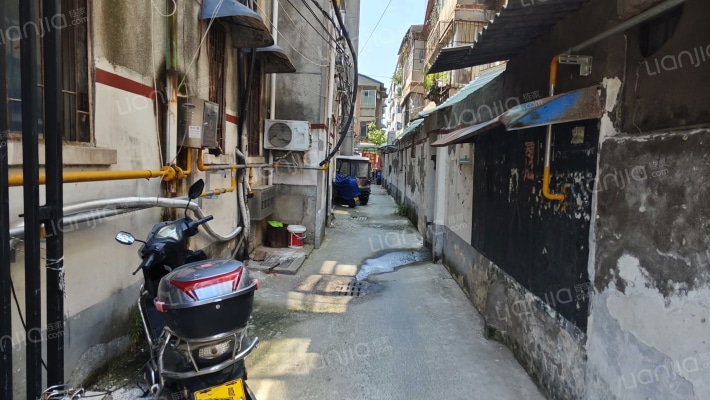 区经委家属院外景图