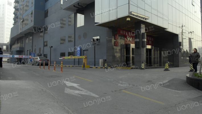 国润商务大厦外景图