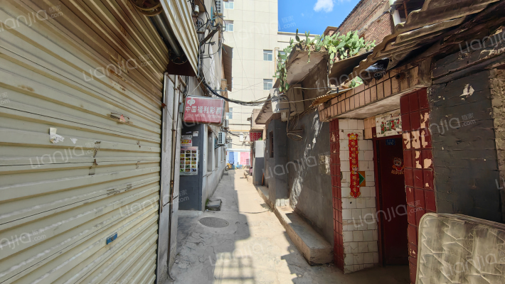 东大院176号外景图