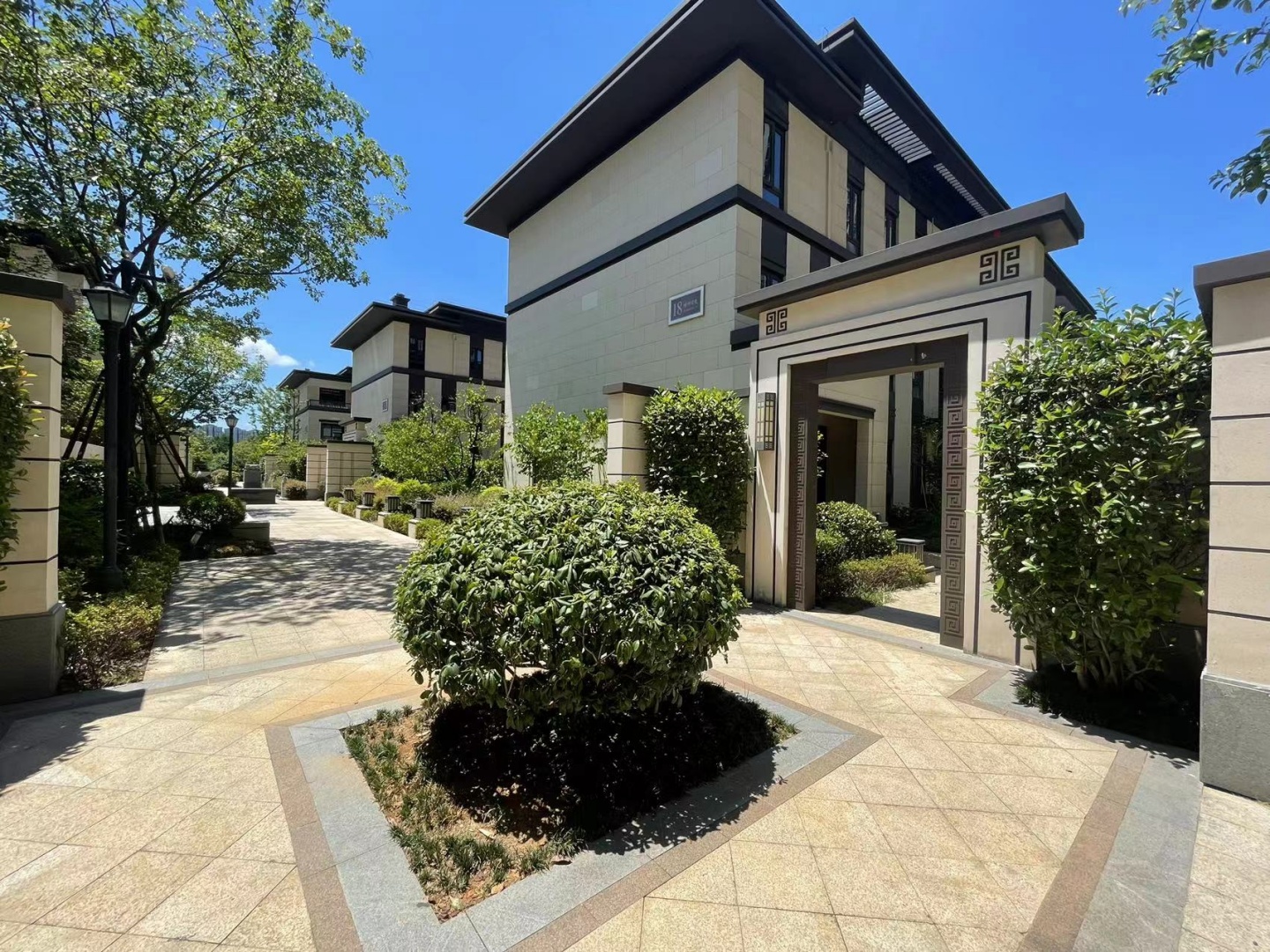 Glorious Villa  compound photo 14
