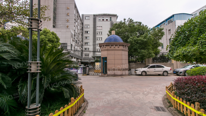 新红厦公寓外景图