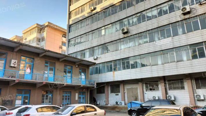 昌山路180号绣花厂家属楼外景图