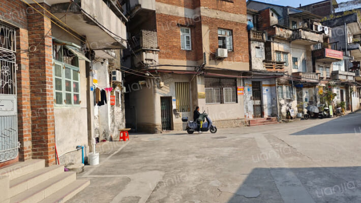 西隅窄巷外景图