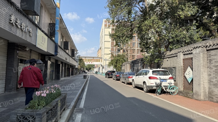 西北街127号外景图