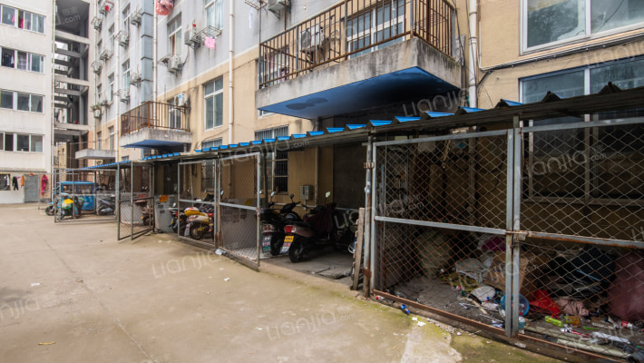 庐山公寓外景图