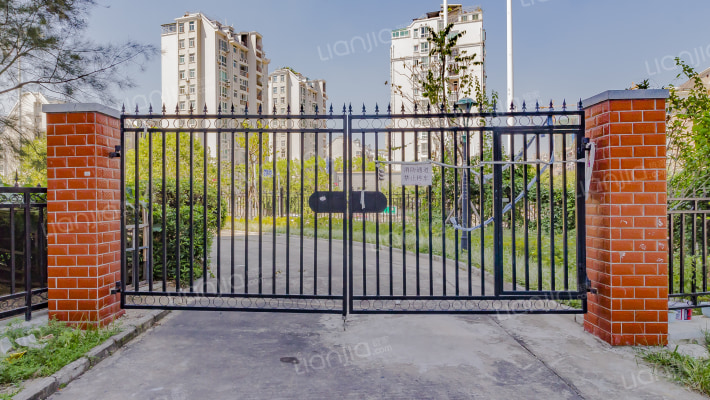 东方高尔夫花园B区外景图