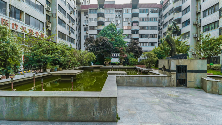 高爾夫花園外景图