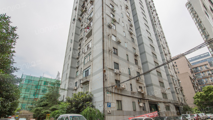 银鹿大厦外景图