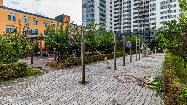 景苑公寓外景图