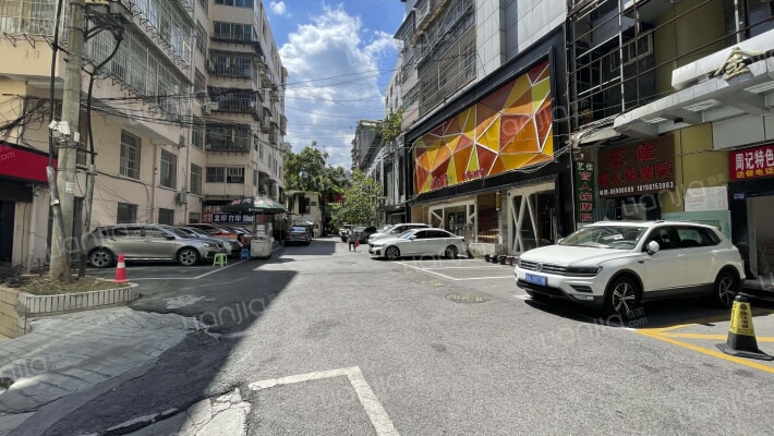 金辉大厦外景图