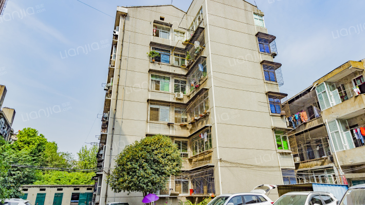 国税局宿舍小区外景图