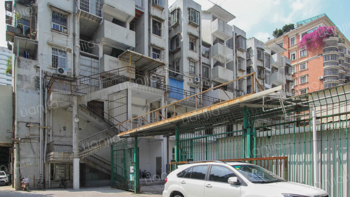 蔬菜宿舍外景图