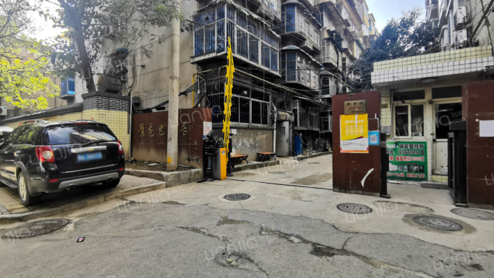 景龙池新居外景图