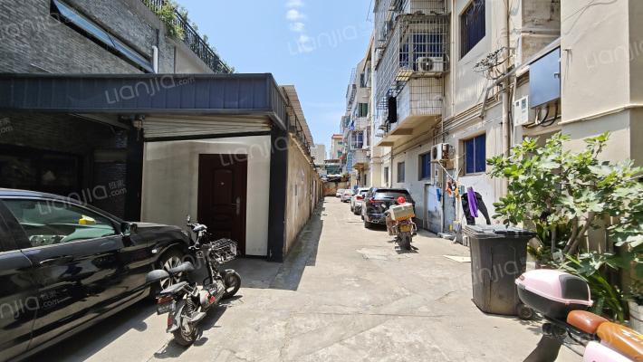 南翔路92号外景图