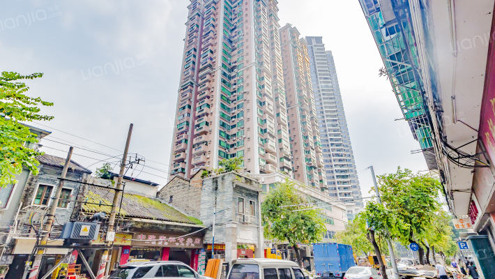 海悦大厦外景图