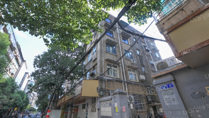 德内谌家巷外景图